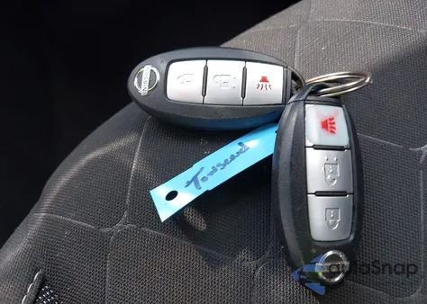 2020 Nissan Kicks S Xtronic Cvt z USA, uszkodzony, nr VIN 3N1CP5BV2LL580294